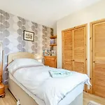 Esklets Cottage
